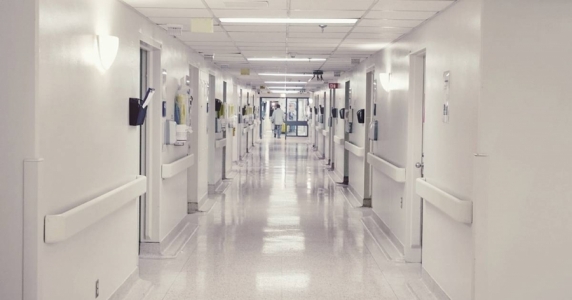 Защита стен в медицинской организации